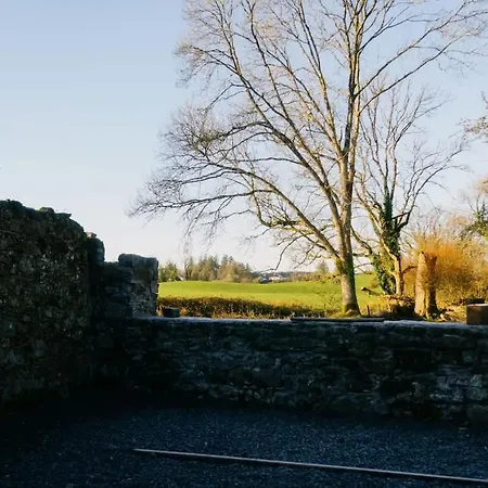 Live Like Lords & Ladies At Our Country Estate