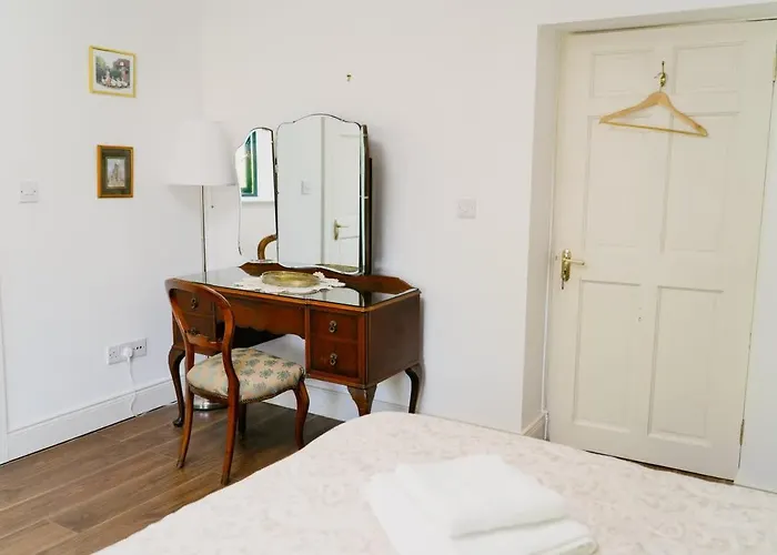 Live Like Lords & Ladies At Our Country Estate Ballinasloe