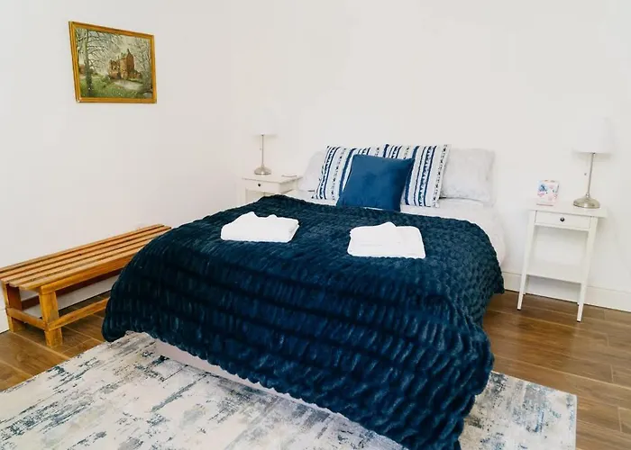 Live Like Lords & Ladies At Our Country Estate Ferienhaus